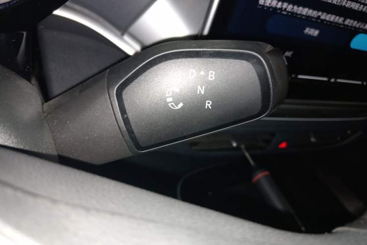 Used Volkswagen ID.4 CROZZ 2025 Pure Edition Gear Lever