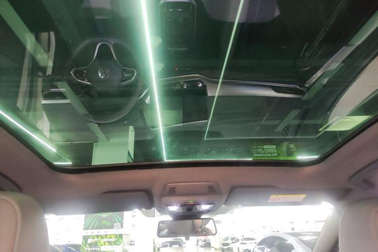 Used Volkswagen ID.4 CROZZ 2025 Pure Edition Headliner