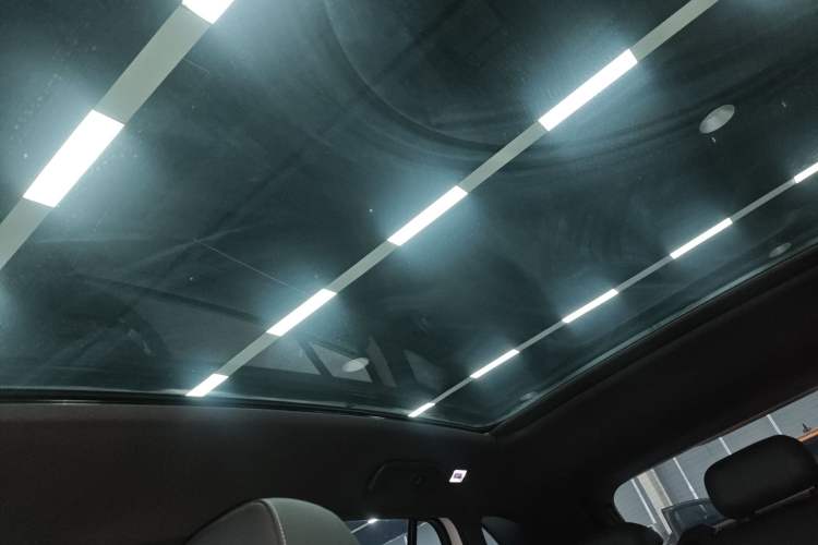 Used Volkswagen ID.4 CROZZ 2025 Pure Edition Headliner