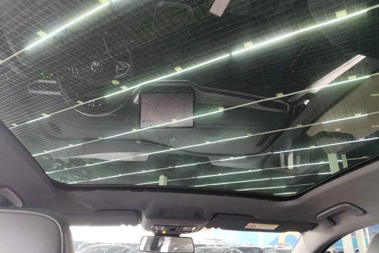 Used Volkswagen ID.4 CROZZ 2025 Pure Edition Headliner