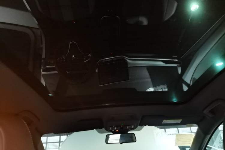 Used Volkswagen ID.4 CROZZ 2025 Pure Edition Headliner