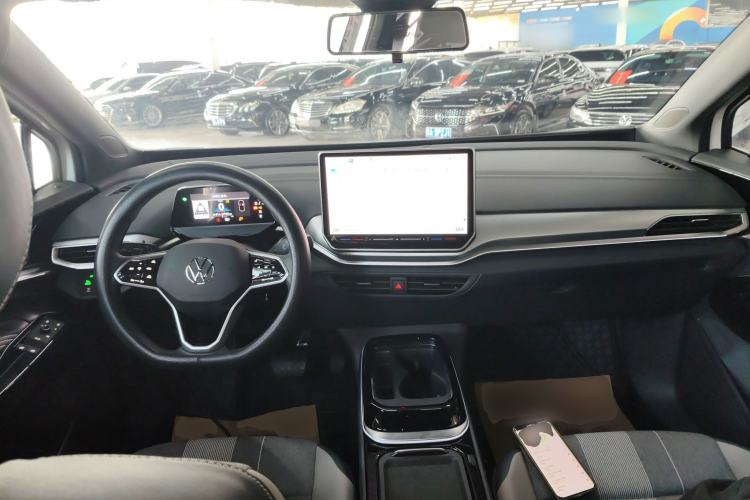 Used Volkswagen ID.4 CROZZ 2025 Pure Edition Interior 2