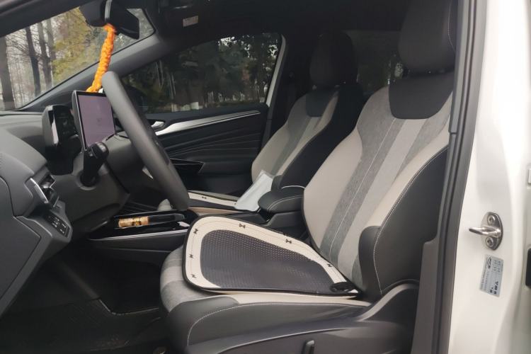 Used Volkswagen ID.4 CROZZ 2025 Pure Edition Left Front Seat