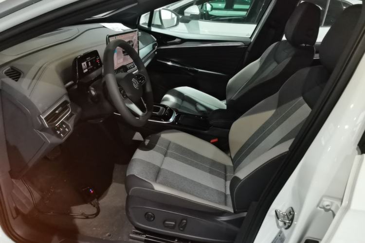 Used Volkswagen ID.4 CROZZ 2025 Pure Edition Left Front Seat