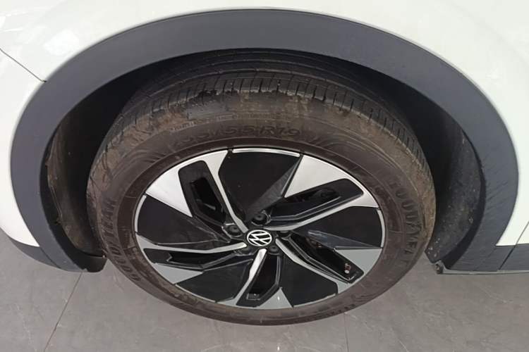 Used Volkswagen ID.4 CROZZ 2025 Pure Edition Left Front Wheel Hub