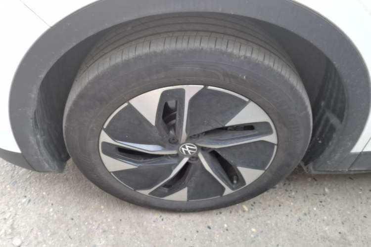 Used Volkswagen ID.4 CROZZ 2025 Pure Edition Left Front Wheel Hub