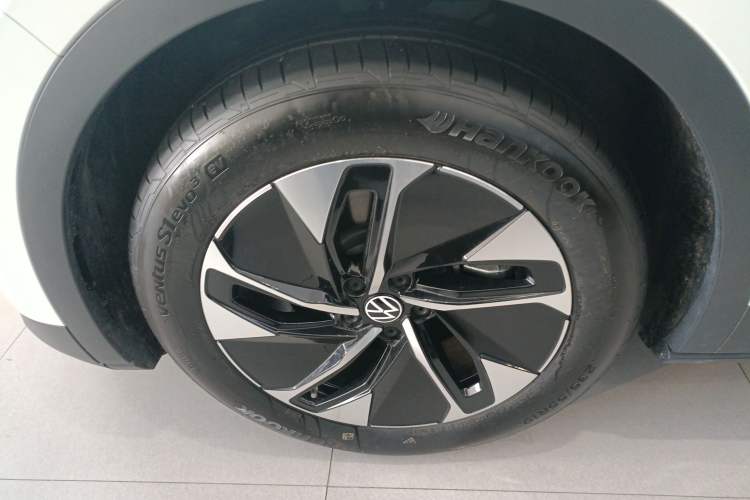 Used Volkswagen ID.4 CROZZ 2025 Pure Edition Left Front Wheel Hub