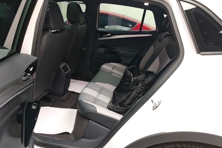 Used Volkswagen ID.4 CROZZ 2025 Pure Edition Left Rear Seat