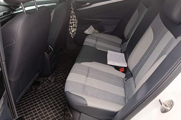 Used Volkswagen ID.4 CROZZ 2025 Pure Edition Left Rear Seat