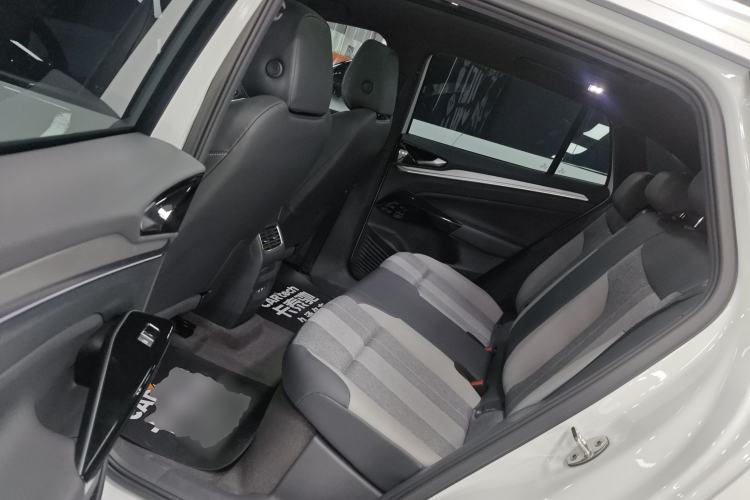 Used Volkswagen ID.4 CROZZ 2025 Pure Edition Left Rear Seat