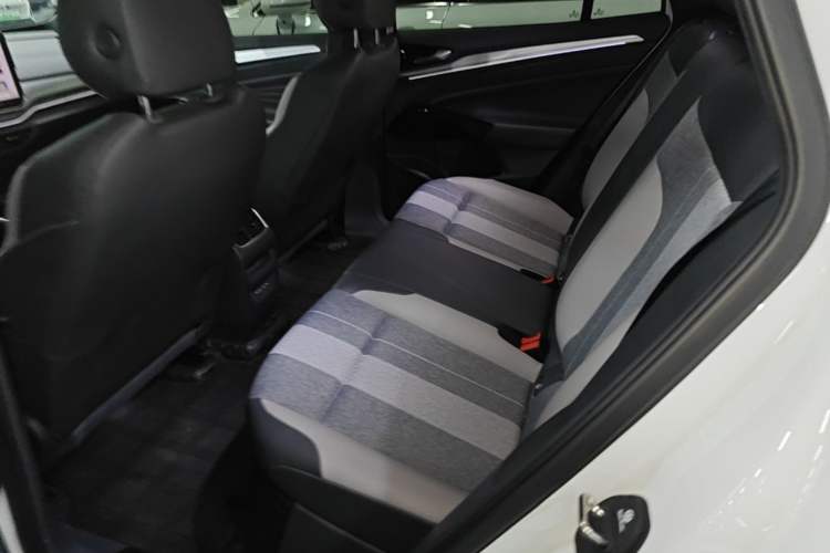 Used Volkswagen ID.4 CROZZ 2025 Pure Edition Left Rear Seat