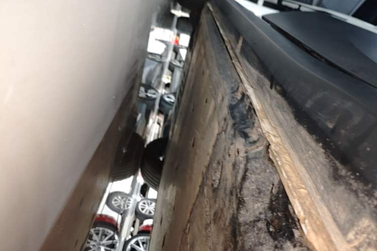Used Volkswagen ID.4 CROZZ 2025 Pure Edition Left Side Sill