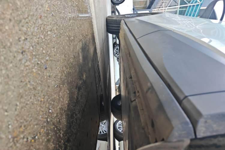 Used Volkswagen ID.4 CROZZ 2025 Pure Edition Left Side Sill