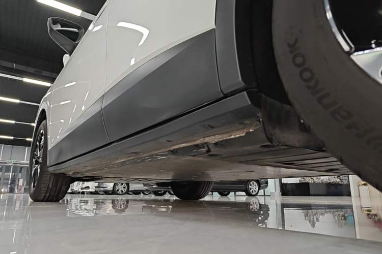 Used Volkswagen ID.4 CROZZ 2025 Pure Edition Left Side Sill