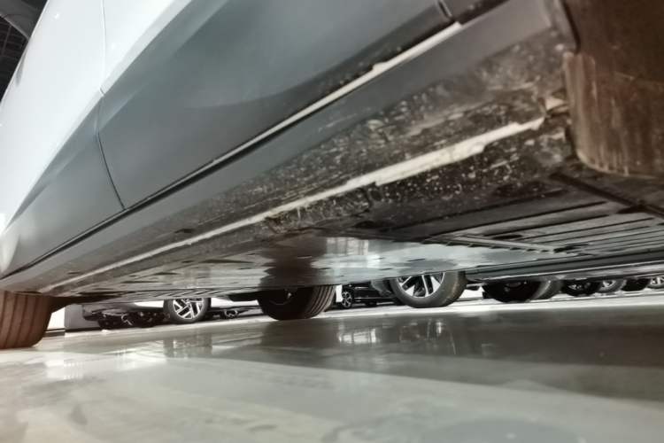 Used Volkswagen ID.4 CROZZ 2025 Pure Edition Left Side Sill