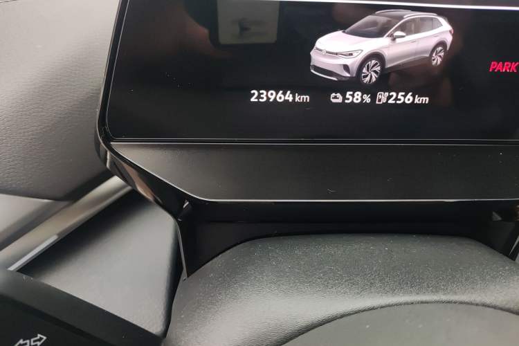 Used Volkswagen ID.4 CROZZ 2025 Pure Edition Odometer Close Up