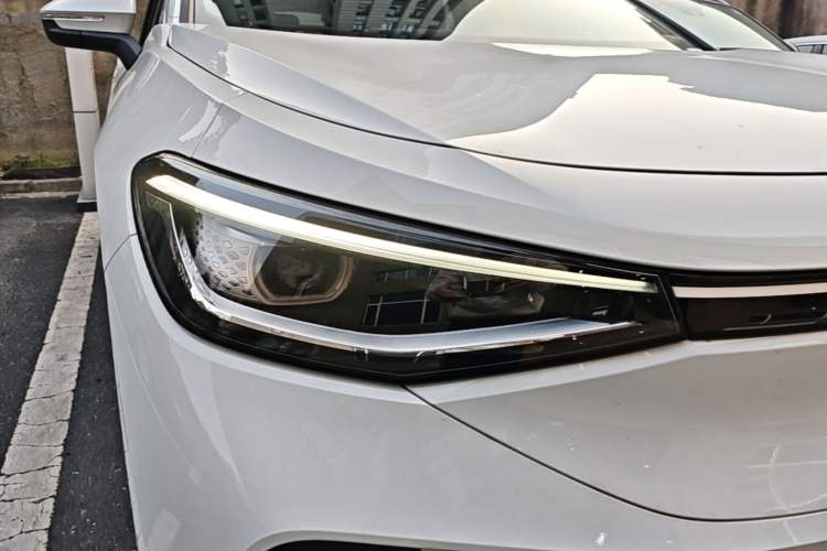 Used Volkswagen ID.4 CROZZ 2025 Pure Edition Right Front Headlight