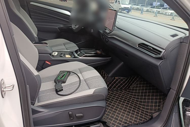 Used Volkswagen ID.4 CROZZ 2025 Pure Edition Right Front Seat