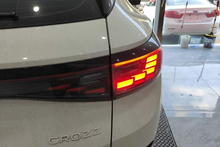 Used Volkswagen ID.4 CROZZ 2025 Pure Edition Right Rear Taillight