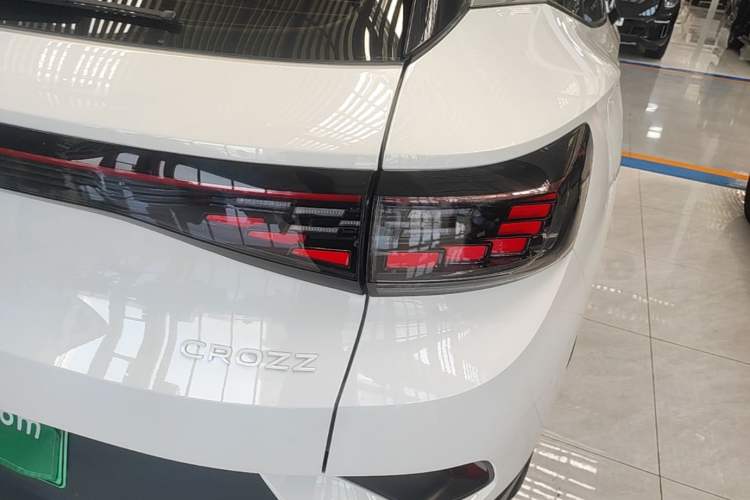 Used Volkswagen ID.4 CROZZ 2025 Pure Edition Right Rear Taillight