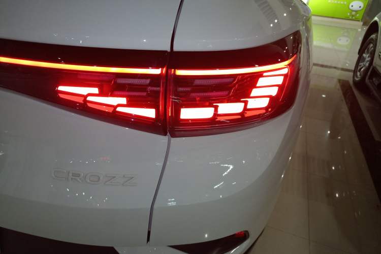 Used Volkswagen ID.4 CROZZ 2025 Pure Edition Right Rear Taillight