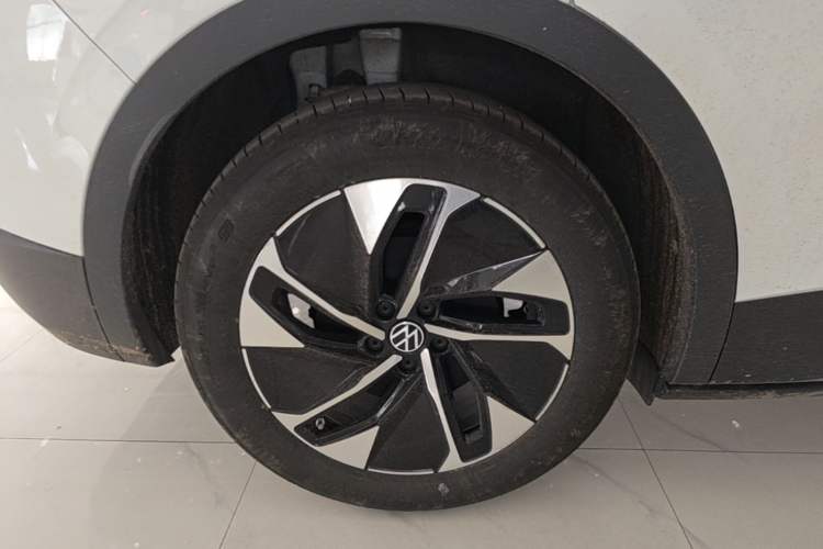 Used Volkswagen ID.4 CROZZ 2025 Pure Edition Right Rear Wheel Hub
