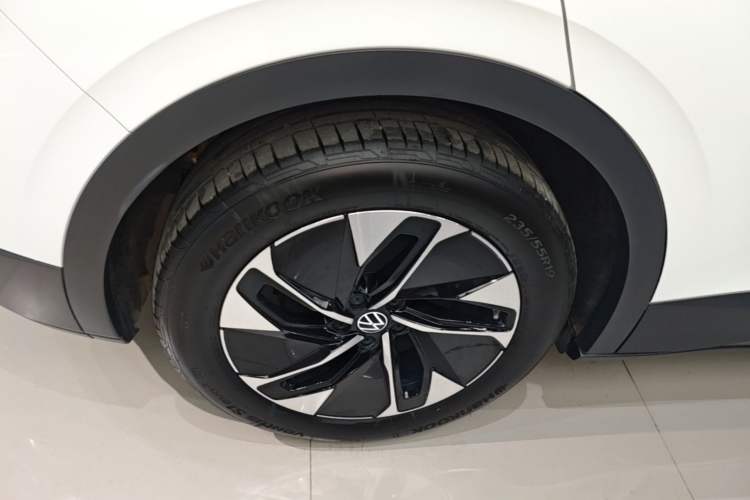 Used Volkswagen ID.4 CROZZ 2025 Pure Edition Right Rear Wheel Hub