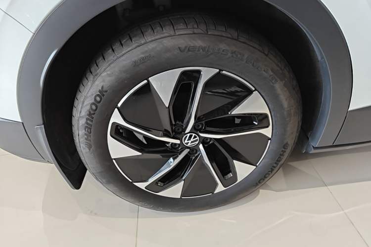 Used Volkswagen ID.4 CROZZ 2025 Pure Edition Right Rear Wheel Hub