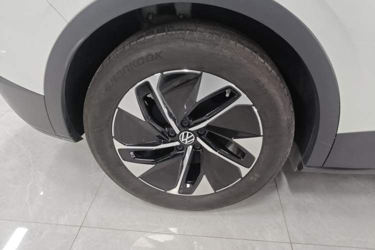 Used Volkswagen ID.4 CROZZ 2025 Pure Edition Right Rear Wheel Hub