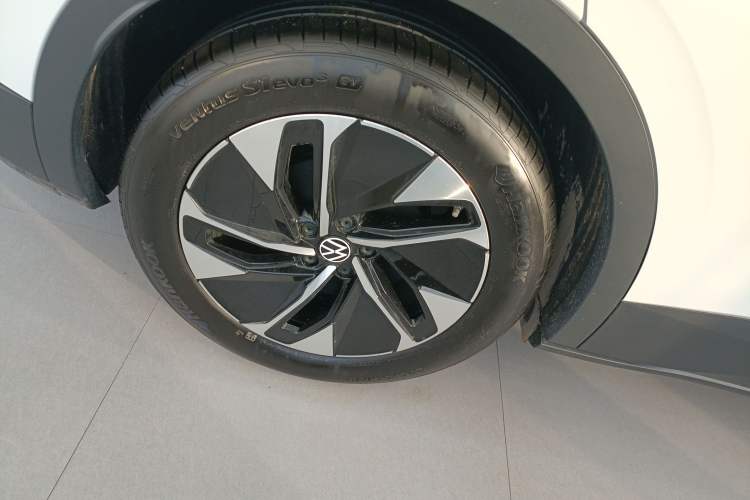 Used Volkswagen ID.4 CROZZ 2025 Pure Edition Right Rear Wheel Hub