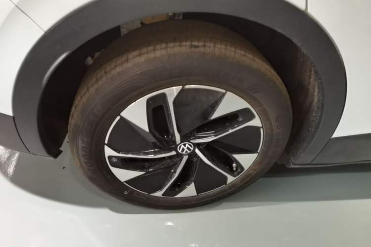 Used Volkswagen ID.4 CROZZ 2025 Pure Edition Right Rear Wheel Hub