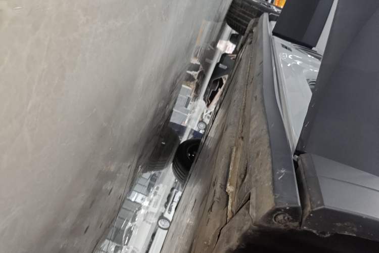 Used Volkswagen ID.4 CROZZ 2025 Pure Edition Right Side Sill