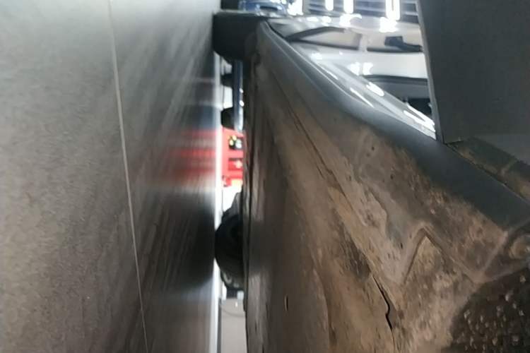 Used Volkswagen ID.4 CROZZ 2025 Pure Edition Right Side Sill