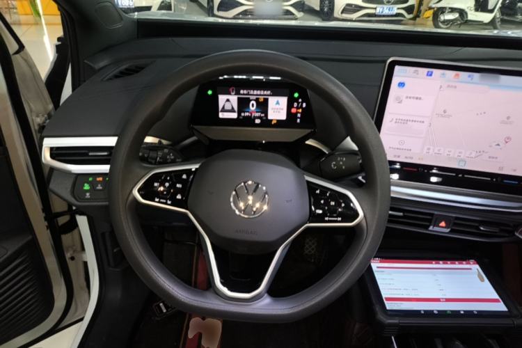Used Volkswagen ID.4 CROZZ 2025 Pure Edition Steering Wheel