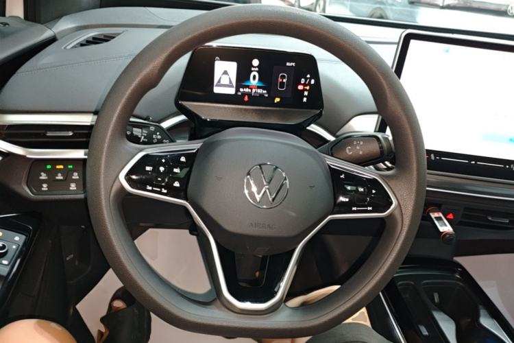 Used Volkswagen ID.4 CROZZ 2025 Pure Edition Steering Wheel