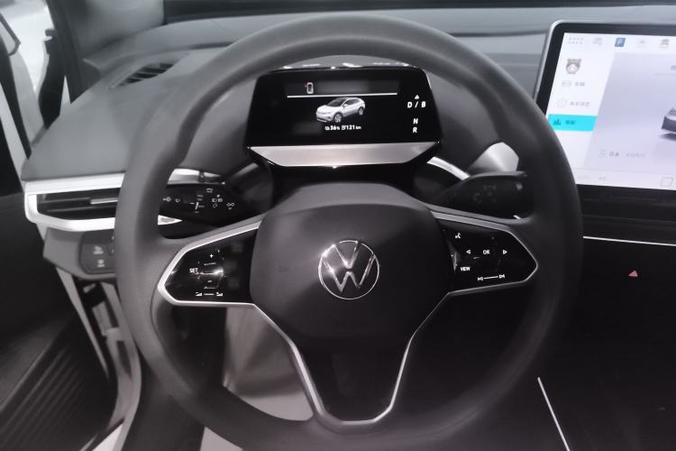 Used Volkswagen ID.4 CROZZ 2025 Pure Edition Steering Wheel