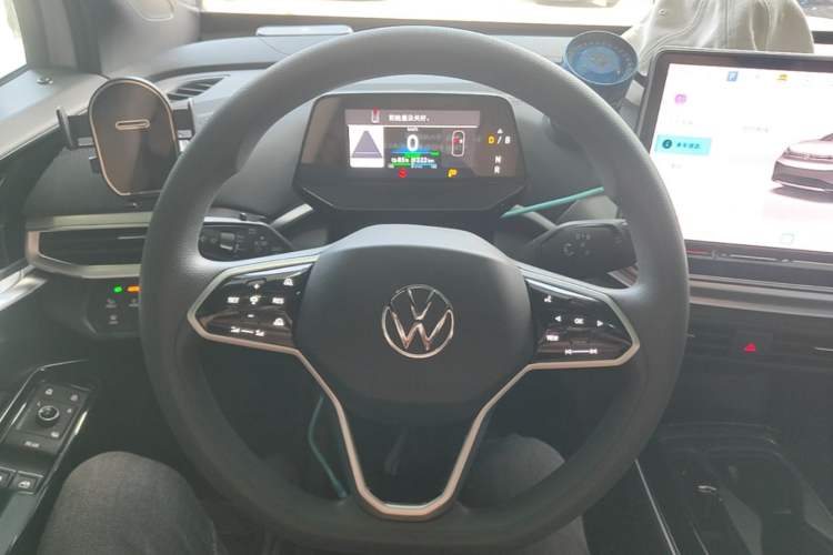 Used Volkswagen ID.4 CROZZ 2025 Pure Edition Steering Wheel