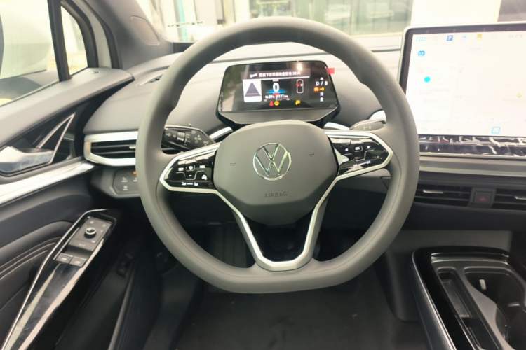 Used Volkswagen ID.4 CROZZ 2025 Pure Edition Steering Wheel
