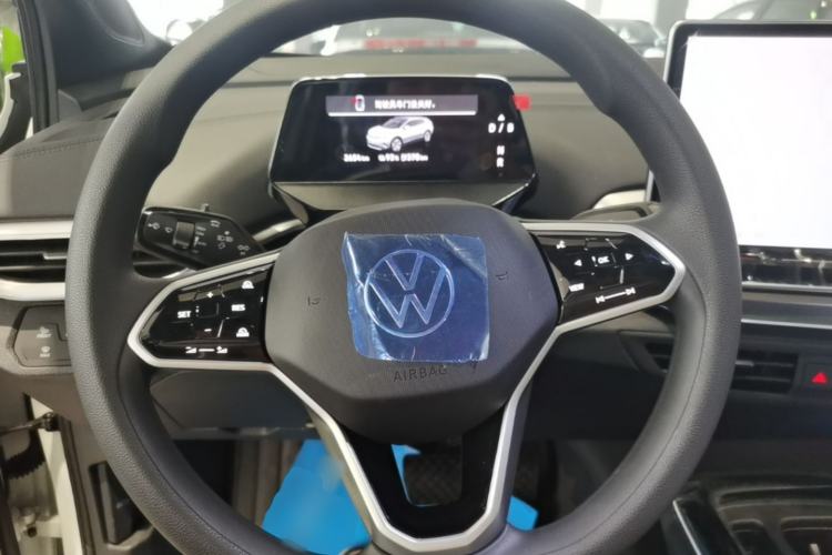 Used Volkswagen ID.4 CROZZ 2025 Pure Edition Steering Wheel
