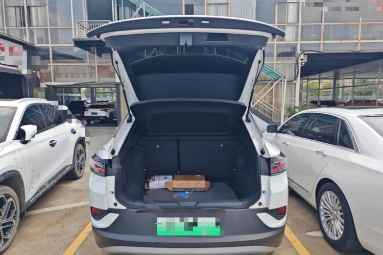 Used Volkswagen ID.4 CROZZ 2025 Pure Edition Trunk