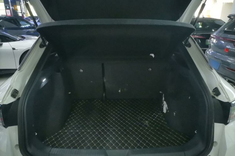 Used Volkswagen ID.4 CROZZ 2025 Pure Edition Trunk