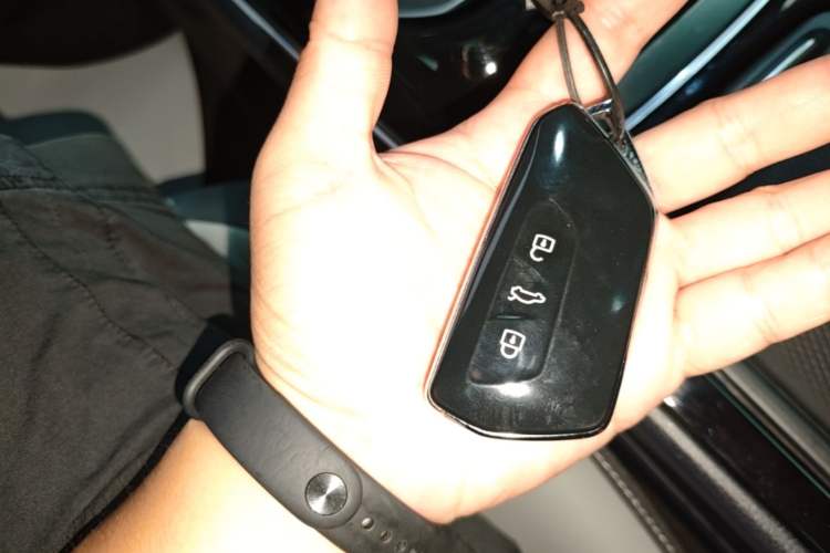 Used Volkswagen ID.4 CROZZ 2025 Pure Edition Vehicle Key