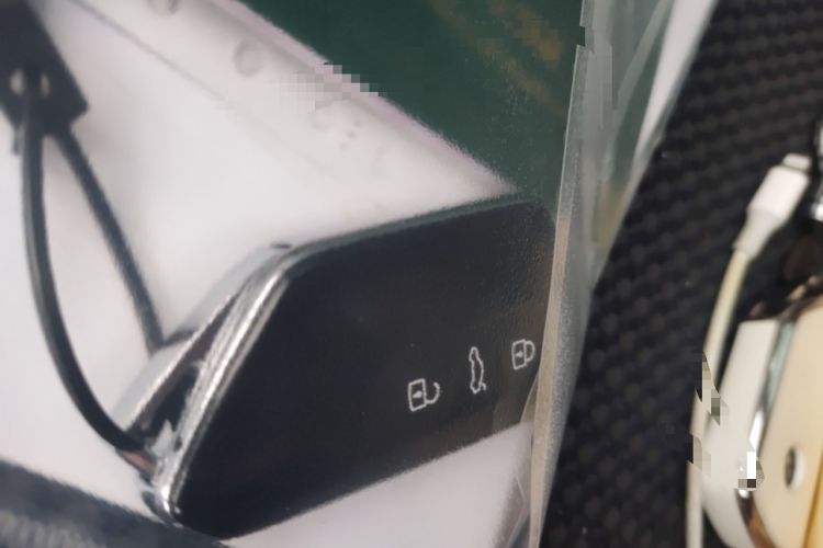 Used Volkswagen ID.4 CROZZ 2025 Pure Edition Vehicle Key