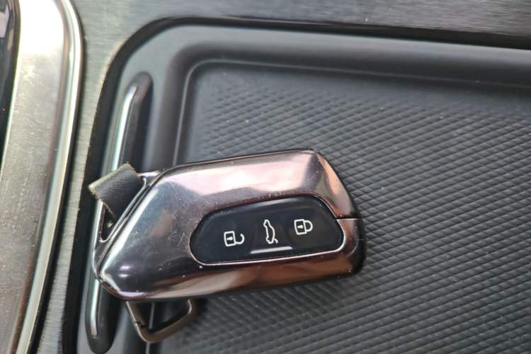 Used Volkswagen ID.4 CROZZ 2025 Pure Edition Vehicle Key