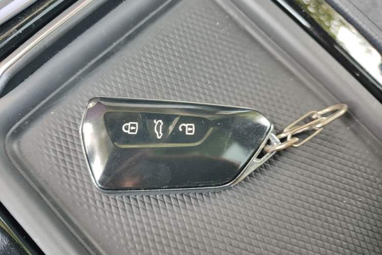 Used Volkswagen ID.4 CROZZ 2025 Pure Edition Vehicle Key
