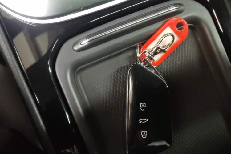 Used Volkswagen ID.4 CROZZ 2025 Pure Edition Vehicle Key