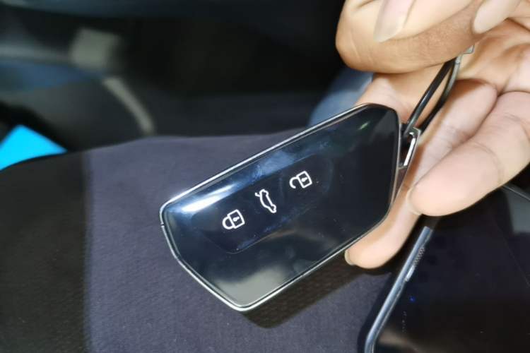 Used Volkswagen ID.4 CROZZ 2025 Pure Edition Vehicle Key