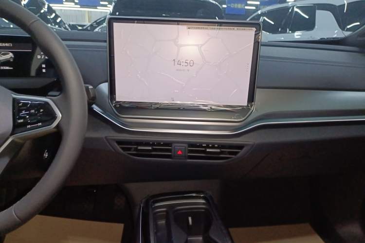 Used Volkswagen ID.4 CROZZ 2026 Model Pure Enjoyment Edition PURE Audio And AC Panel
