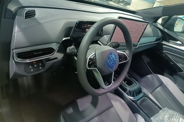 Used Volkswagen ID.4 CROZZ 2026 Model Pure Enjoyment Edition PURE Center Console