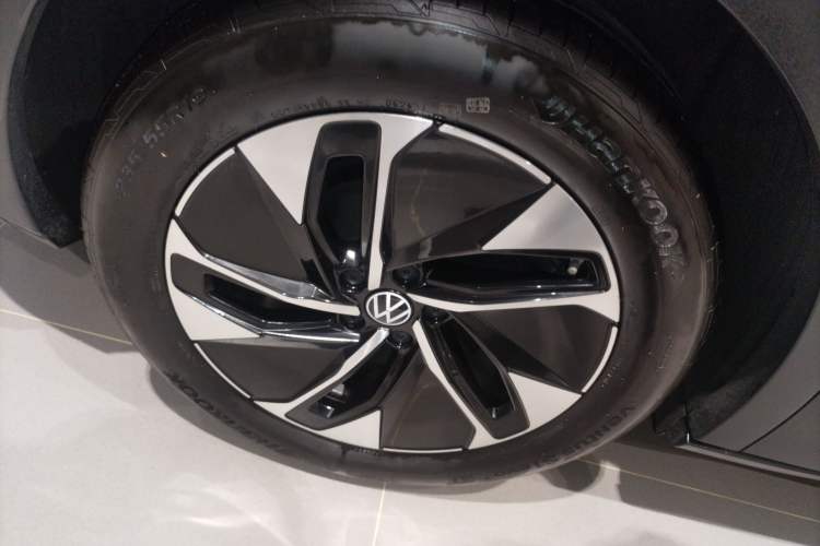 Used Volkswagen ID.4 CROZZ 2026 Model Pure Enjoyment Edition PURE Exterior 4